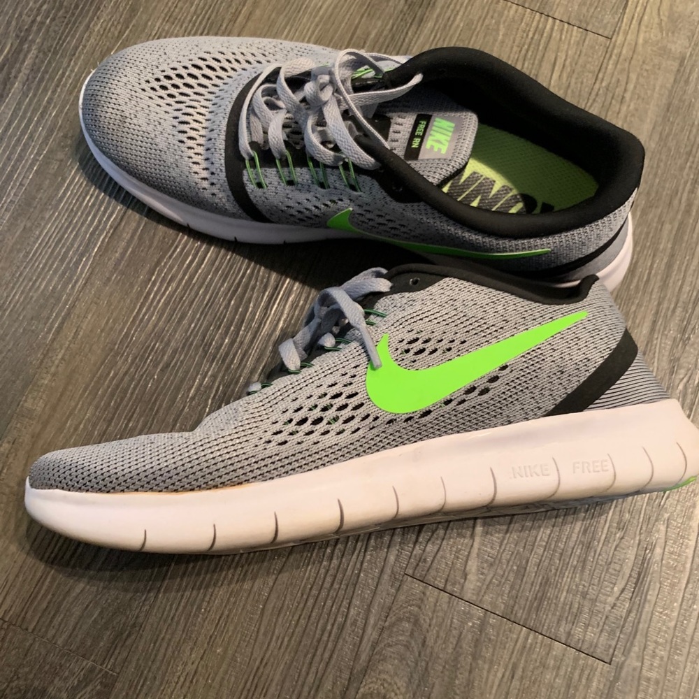 Shoes - Picture 2 of 5